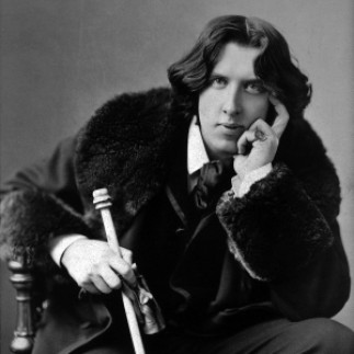 Oscar Wilde – Grandeur et décadence d’un dandy flamboyant