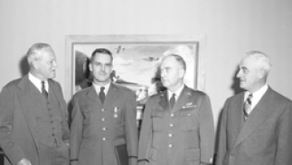Opérations spéciales de la CIA et pouvoir planétaire aux États-Unis dans les années 1950 : l’ère des Dulles